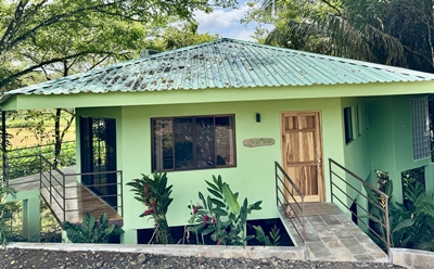 Mehr über den Artikel erfahren Exklusives Refugium mit privatem See zu vermieten