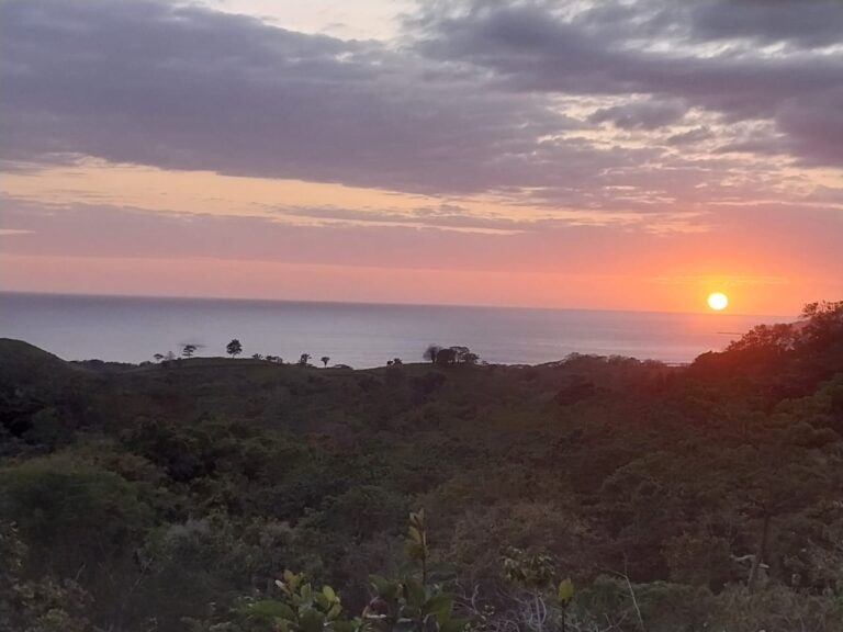 Mehr über den Artikel erfahren Exklusive 18 ha mit Meerblick in Punta Islita