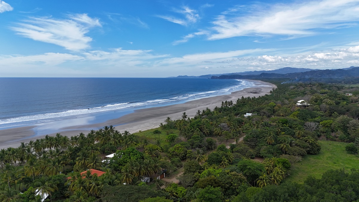 Du betrachtest gerade Großes Grundstück mit Strandzugang Costa de Oro – Ein kostbares, abgeschiedenes Paradies in Guanacaste