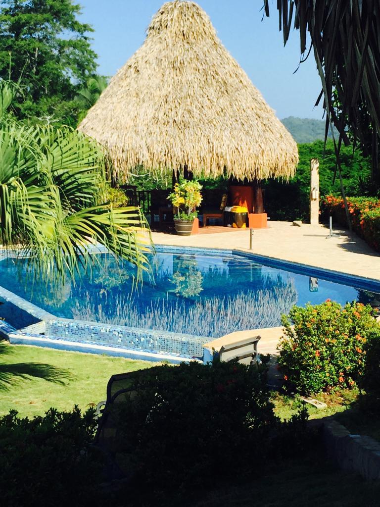 Eigener Pool mit Rancho