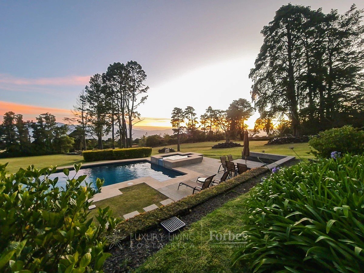 Du betrachtest gerade The Views Mountain Estate in San Jose de la Montaña
